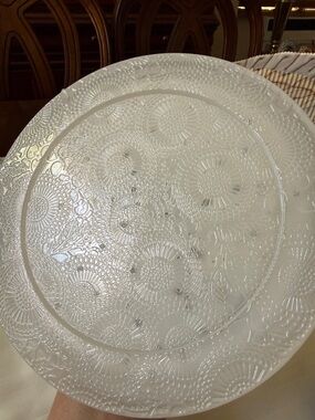 Voluspa candle embossed floral pattern glass lid part tray stand 8.5”